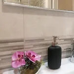 Anna Holiday דירה